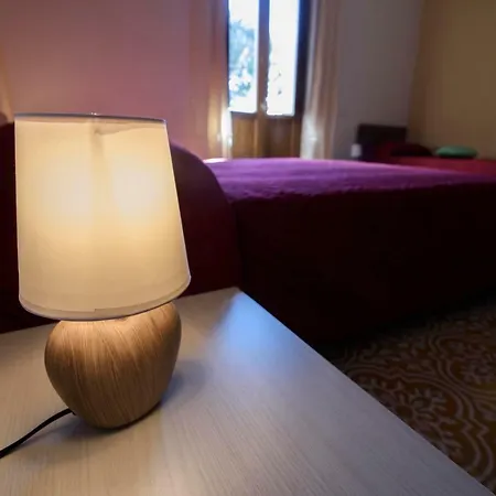 La Rupe Bed and breakfast *